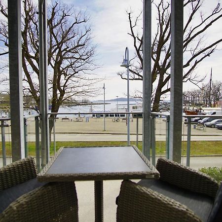 Hafenresidenz Fewo 2-2 - Balkon, Meerblick Lauterbach  Esterno foto
